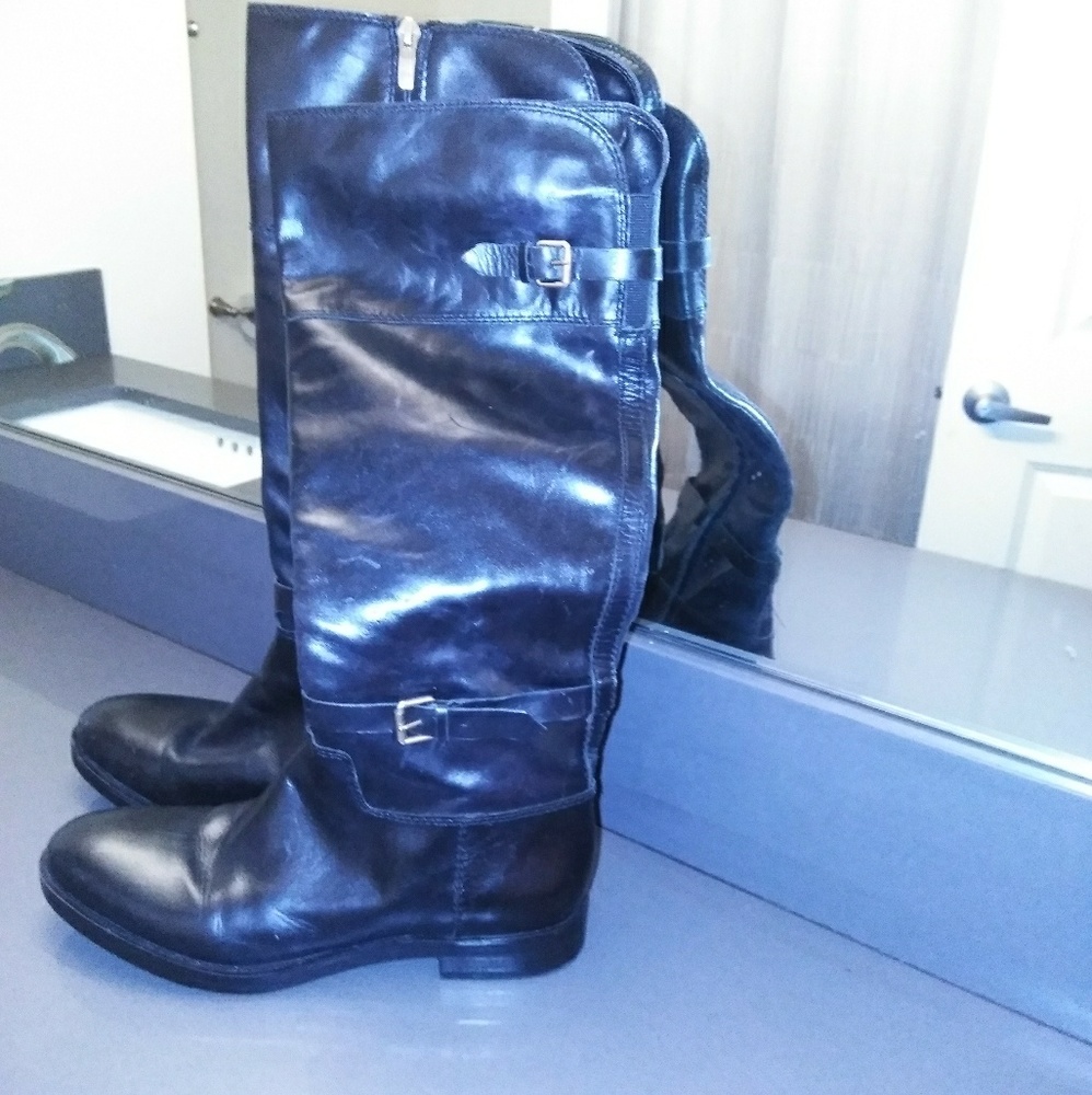 Beautiful all leather boots.